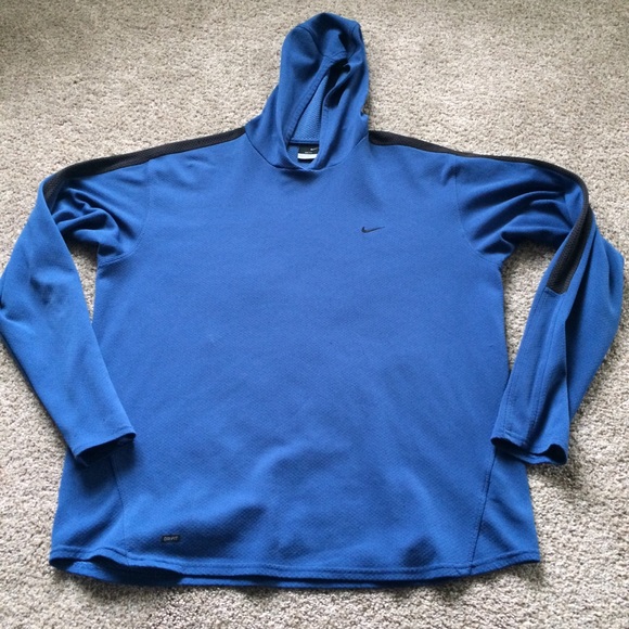 nike dri fit hooded t shirt
